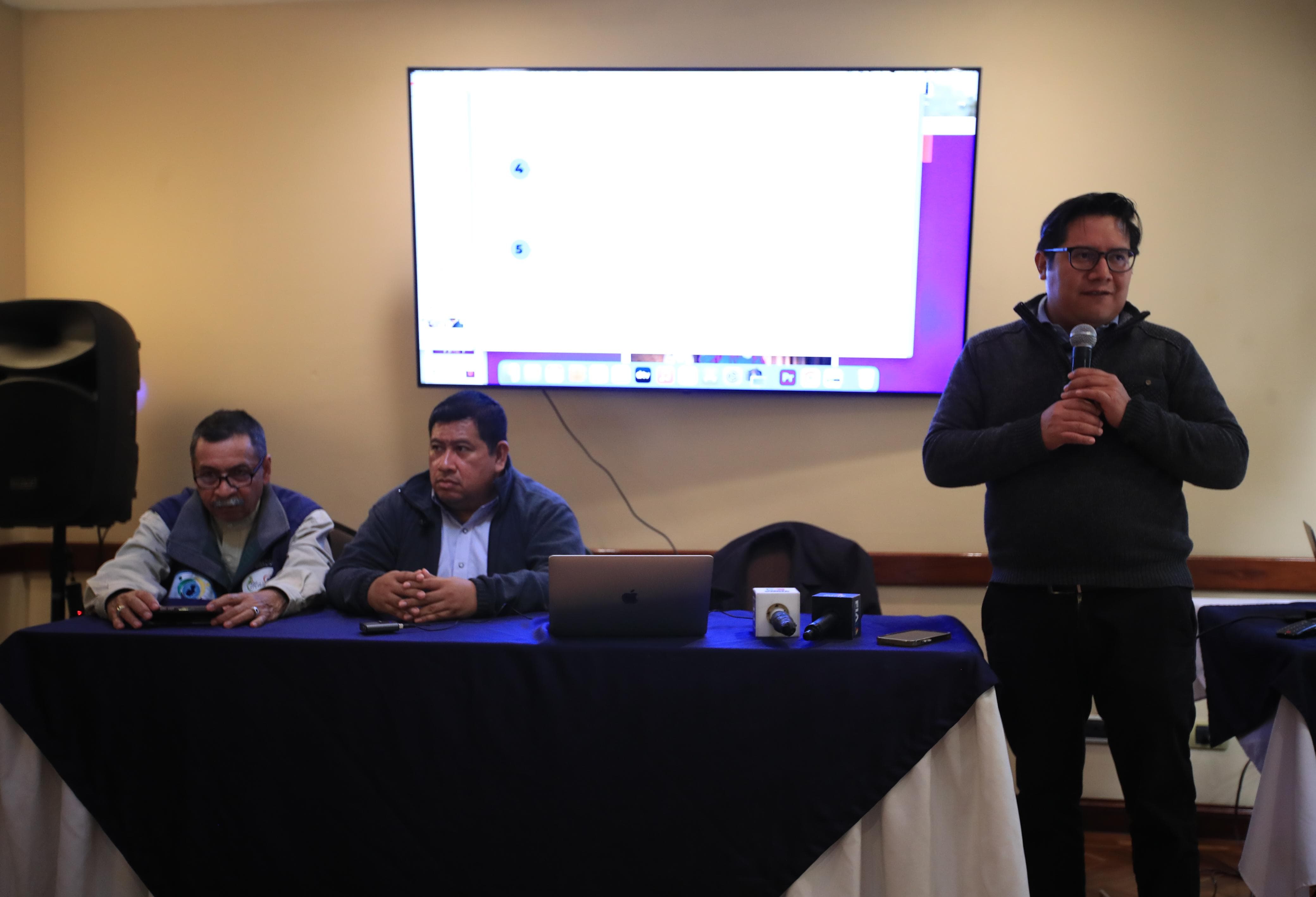 Presentan segunda exhibición personal para dar con la fiscal Consuelo Porras
