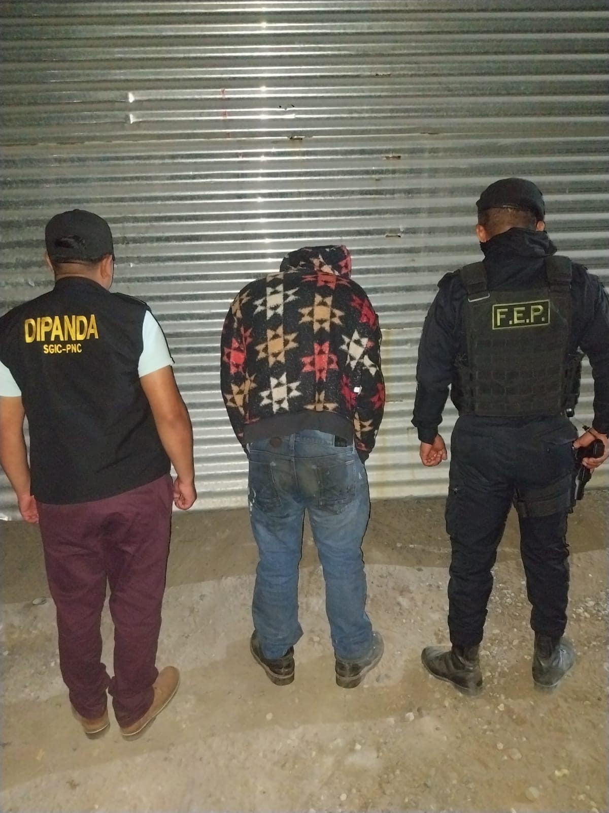 Policía es recibida a balazos por adolescente durante operativo copntra las extorsiones