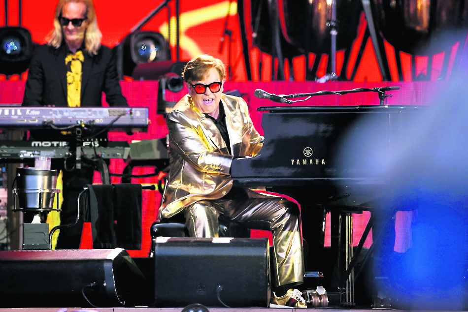 Elton John y su vida después de las adicciones