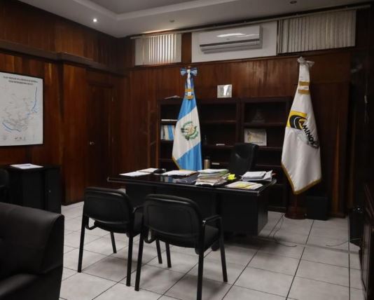Ministerio de Comunicaciones halla micrófonos en despacho de la Dirección General de Caminos