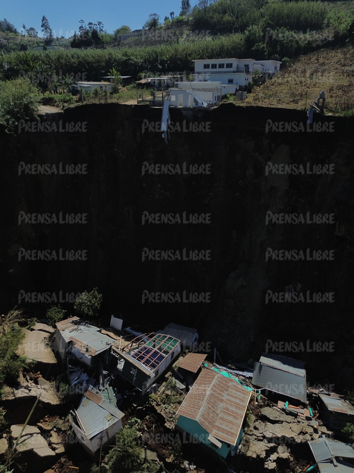 “Llegó el día en que todo se fuera al barranco”, vecinos afectados por el deslizamiento de Palencia