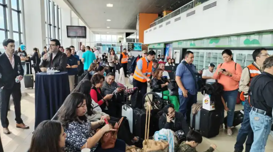 IGM multará a las aerolíneas por cada pasajero que no cumpla los requisitos para entrar al país