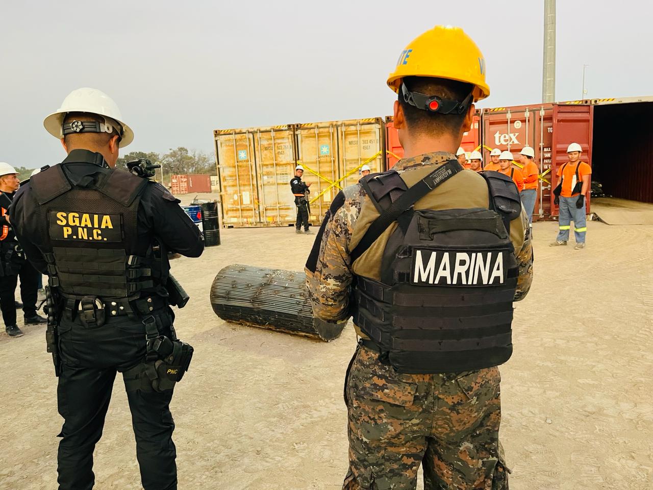 Localizan más paquetes con cocaína en contenedor de chatarra en Puerto Quetzal