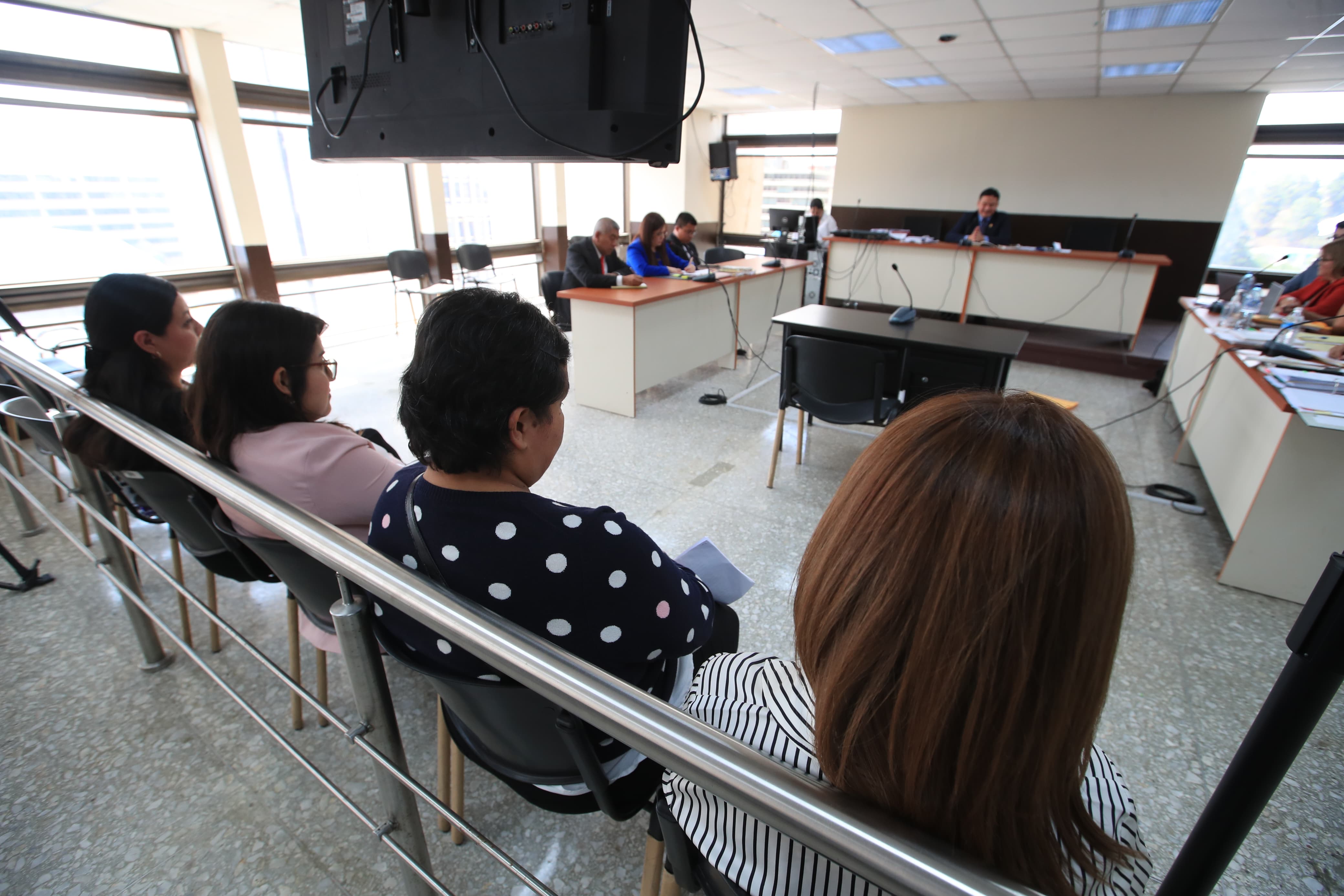 Juez Fredy Orellana ordena que la presidenta del TSE sea investigada