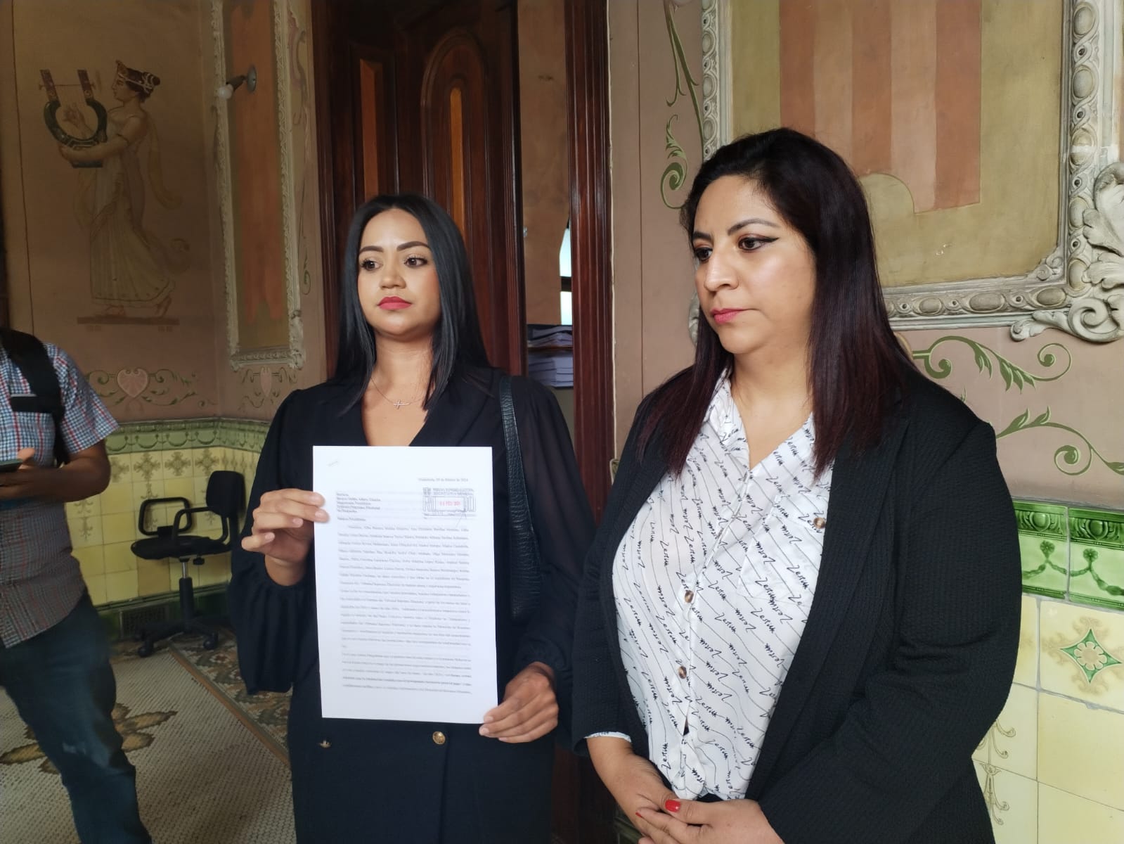 Les deben desde hace 8 meses: extrabajadores del TSE exigen pago de prestaciones