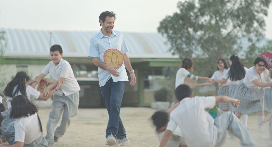 “Radical” protagonizada por Eugenio Derbez gana en el festival de Málaga