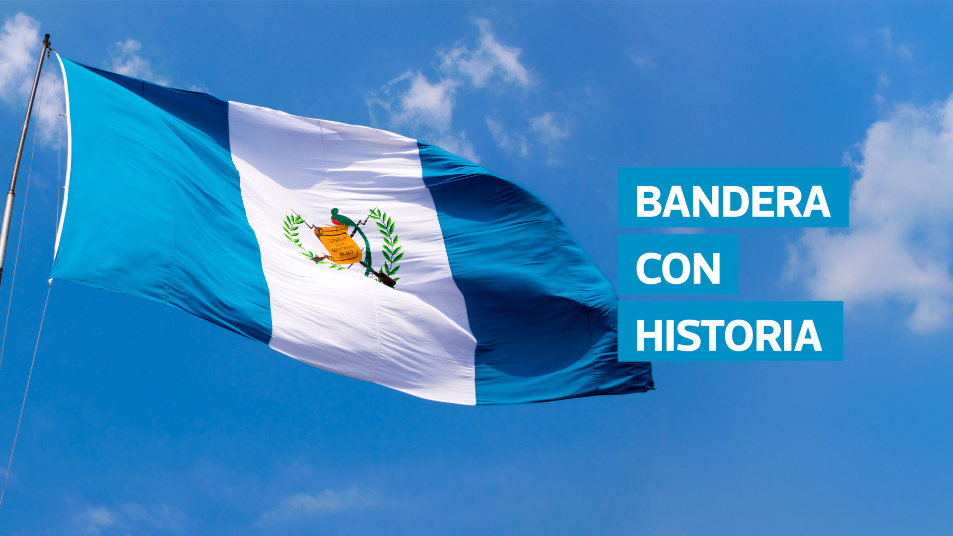 Guatemala ha tenido seis diseños de bandera desde 1823. El actual, decretado el 17 de agosto de 1871, mantiene las franjas verticales azul, blanco y azul con el Escudo de Armas en el centro, y representa la independencia y los ideales de la nación.