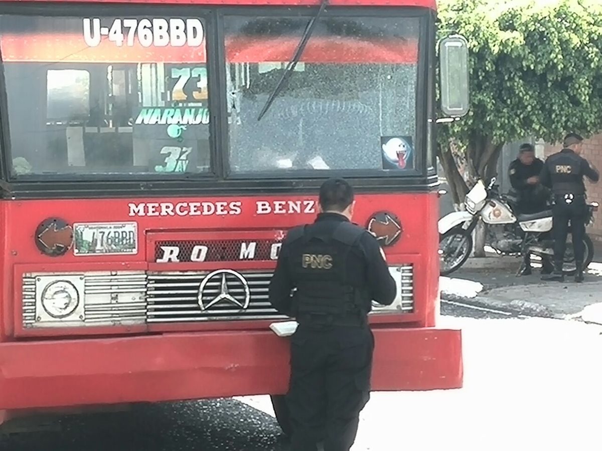 Esta era la unidad que conducía el piloto Edwin Corzo Hernández. (Foto Prensa Libre: Estuardo Paredes)