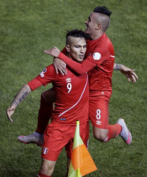 Guerrero fue una pieza importante de la Copa América con Perú (Foto Prensa Libre: EFE)