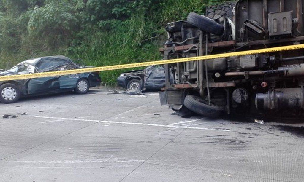 Lugar del percance en Palín, Escuintla. (Foto Prensa Libre: @TPolideport)