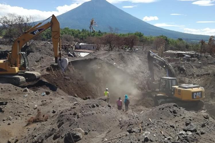 Anulan contratos otorgados por el Fodes durante el estado de Calamidad en la tragedia del Volcán de Fuego. (Foto Prensa Libre: Hemeroteca PL)