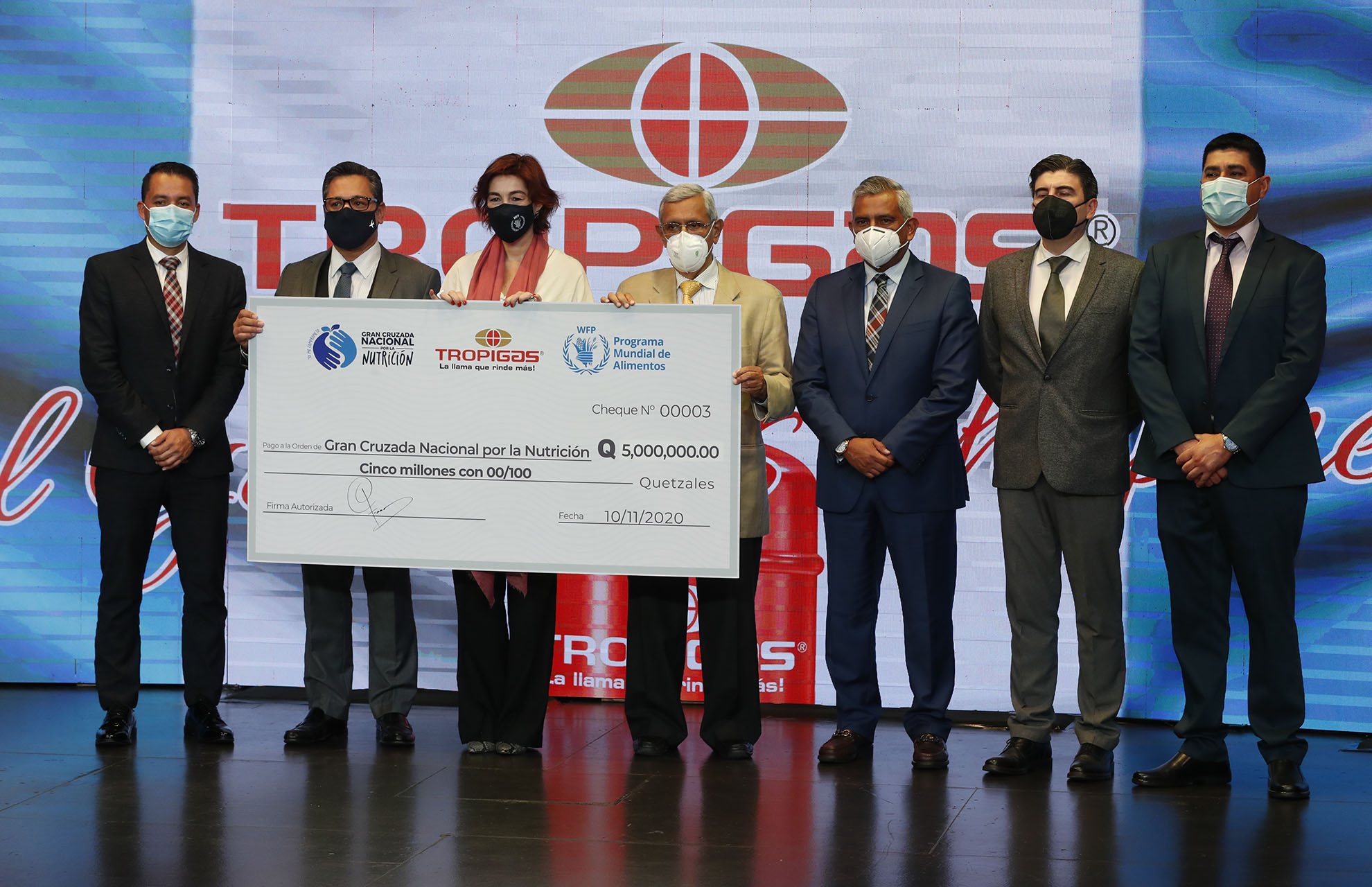 Lic. Darwin Hernández, Lic. Fernando Carreón, Señora Laura Melo, Lic. Federico Godoy, Lic. Sergio Girón, Ing. Enrique Samayoa, Lic. Giovanni Pivaral.