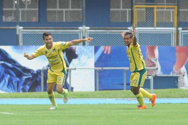 Guastatoya le arrebató el ascenso a Sacachispas este domingo en el estadio Mateo Flores. (Foto Prensa Libre: Francisco Sánchez)