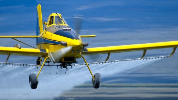 En el futuro podrían haber aviones que esparzan partículas que creen una película protectora para la Tierra. GETTY