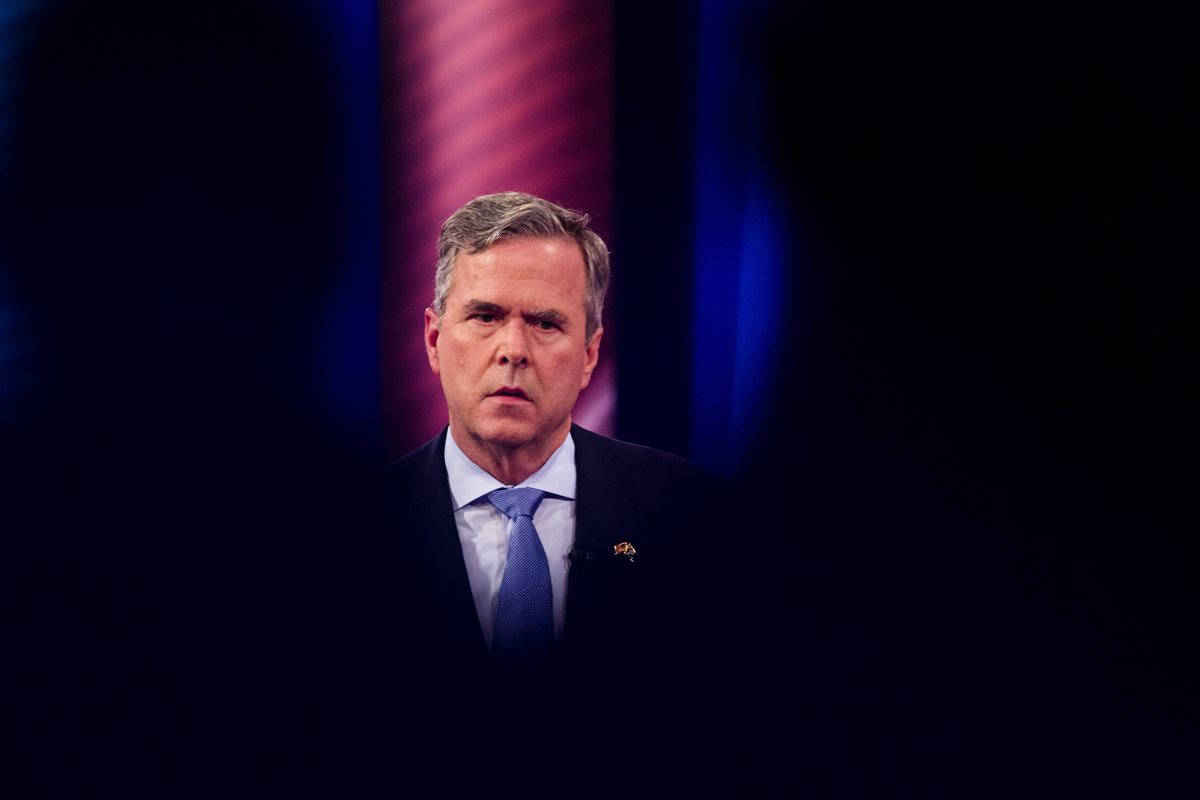 El exaspirante a la Casa Blanca, Jeb Bush, se vio obligado a renunciar. (Foto Prensa Libre:EFE).