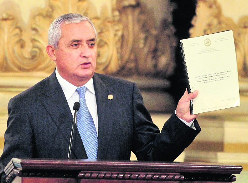 La corrupción minó la credibilidad del presidente Otto Pérez Molina que enfrenta una crisis política. (Foto Prensa Libre: Hemeroteca PL)