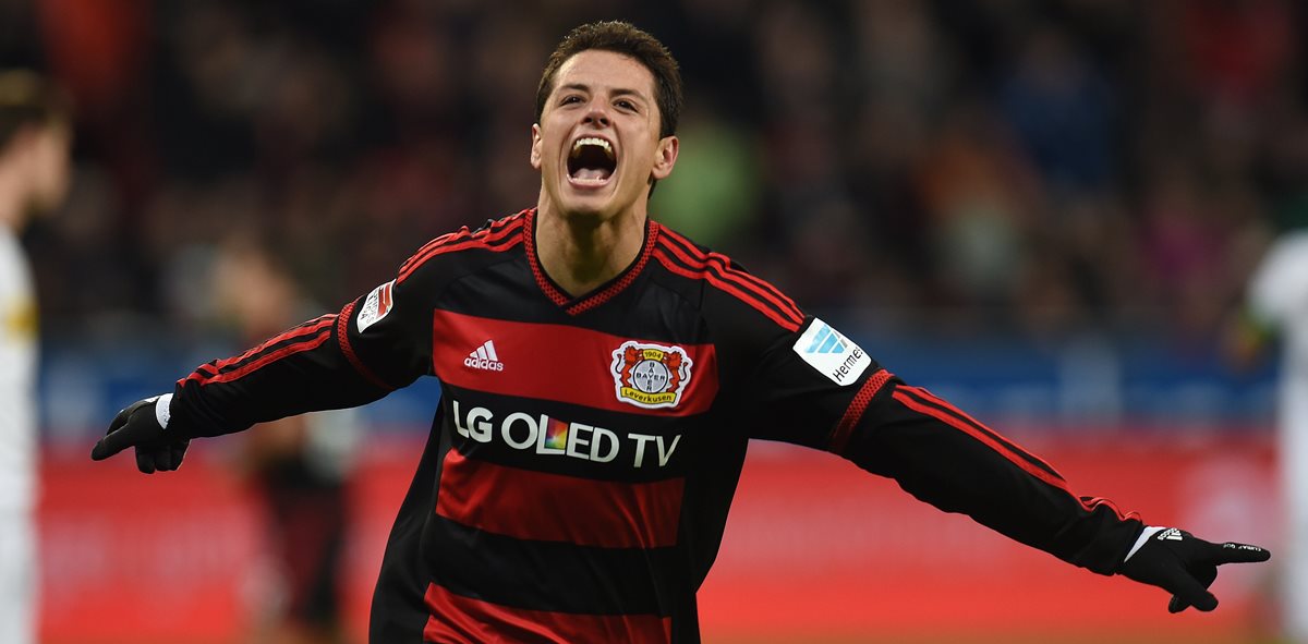 Javier Hernández, fue pieza fundamental en el triunfo del Bayer Leverkusen. (Foto Prensa Libre: AFP)