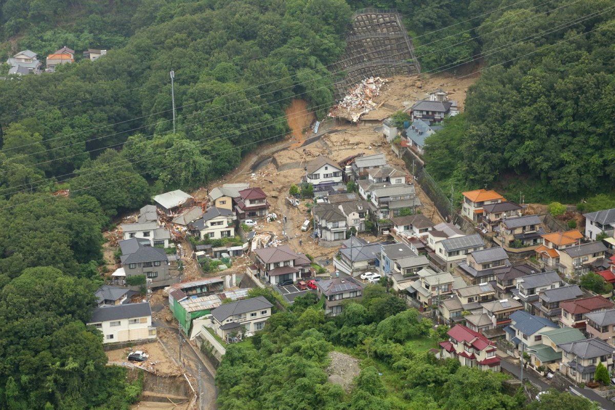 La cifra de muertes por las lluvias récord en Japón deja por lo menos 50 muertos. (AFP).