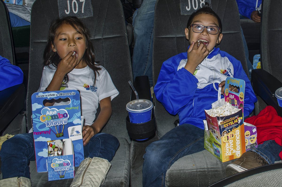 Las golosinas no faltaron en la sala de cine.