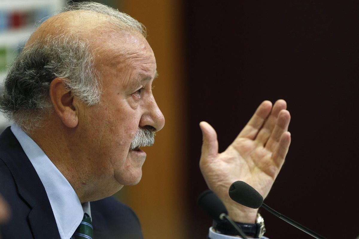 El seleccionador de futbol de España, Vicente del Bosque, dio a conocer la lista de convocados para los partidos contra Costa Rica y Bielorrusia. (Foto Prensa Libre: EFE)