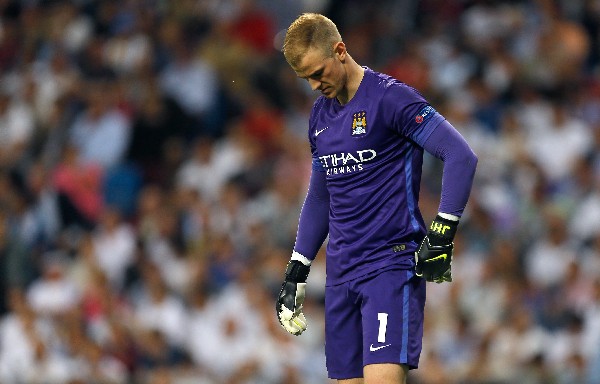 El guardameta del Manchester City, Joe Hart, muestra su tristeza durante el juego contra el Real Madrid. (Foto Prensa Libre: AP)