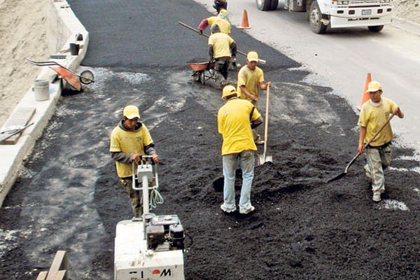 Expertos citan como ejemplos de patrocinio durante la campaña y pago de favores en el poder Ejecutivo o Legislativo. (Foto Prensa Libre: Archivo)