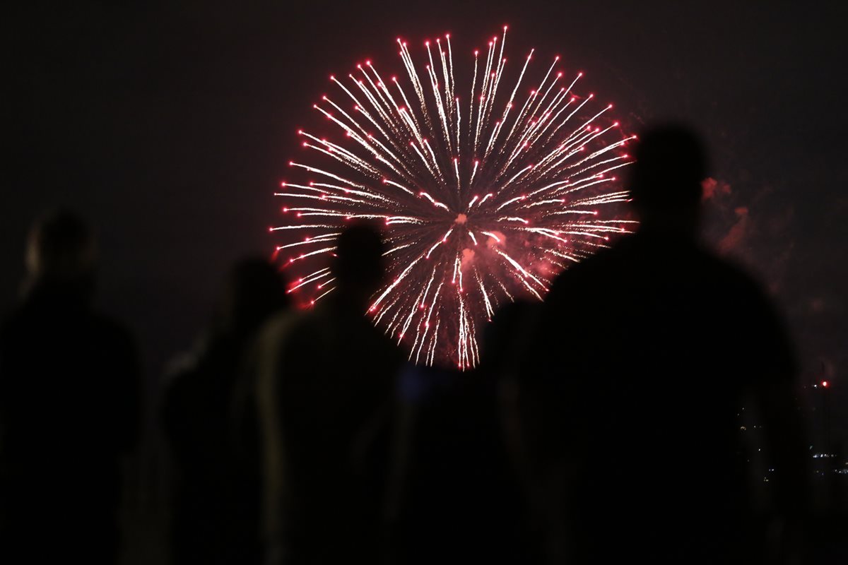 Así se observó el show de Luces Campero, desde la terraza del Teatro Nacional.