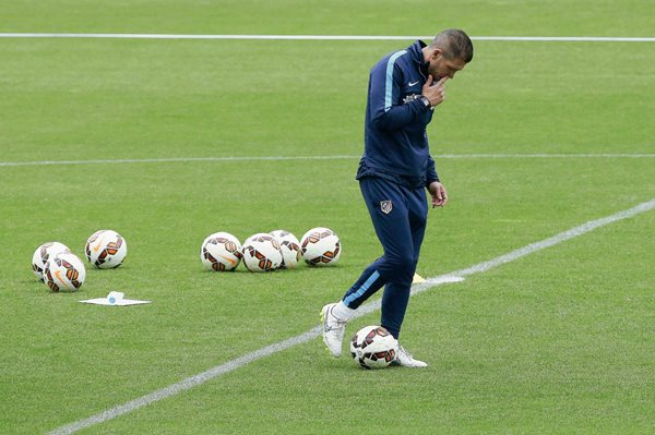 El entrenador argentino del Atlético de Madrid, Diego Simeone ve clave el encuentro ante el Athletic. (Foto Prensa Libre: EFE).