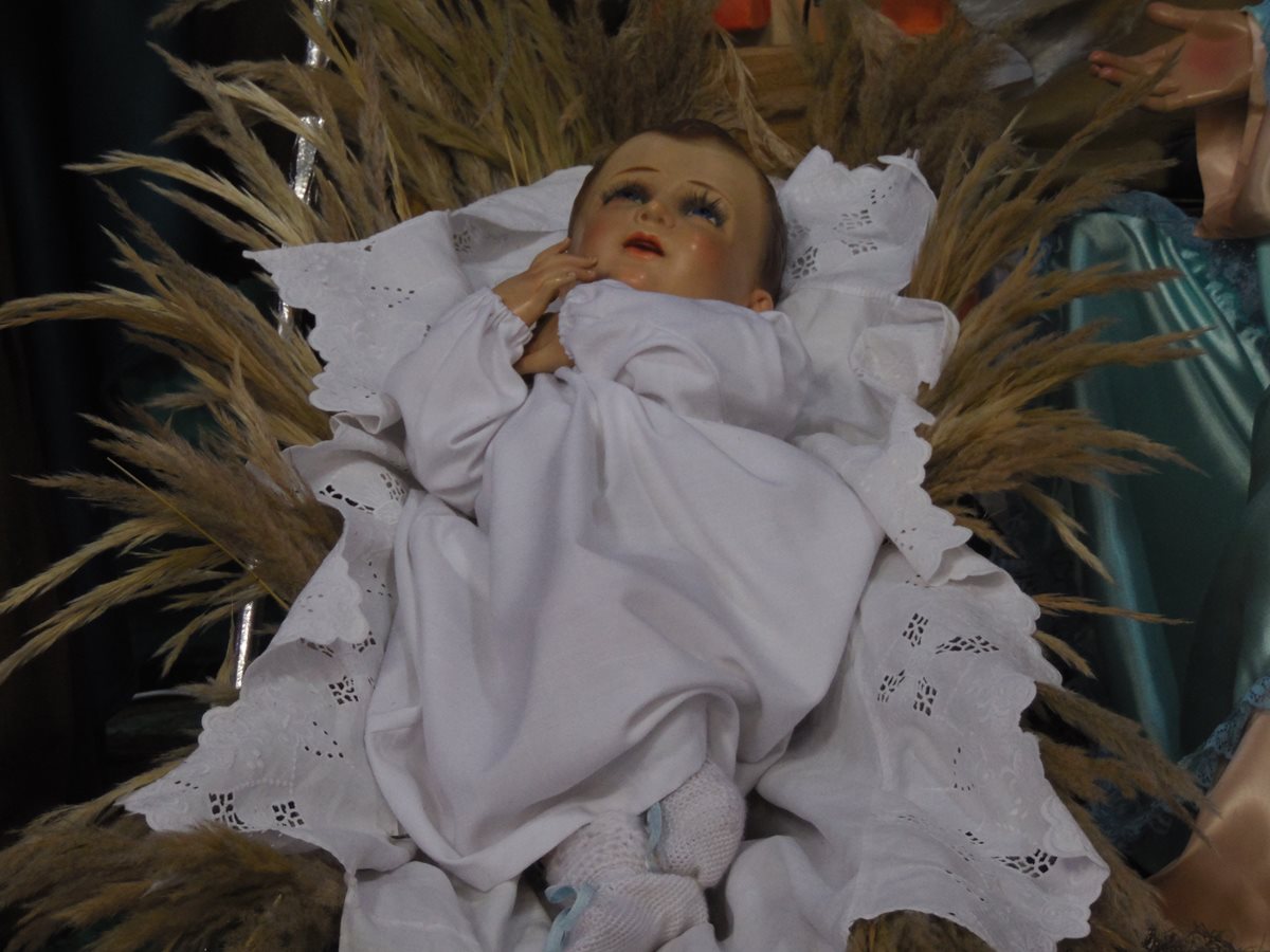 Los trajes que se le ponen al Niño Dios varían según el gusto de cada familia. (Foto: Hemeroteca PL)