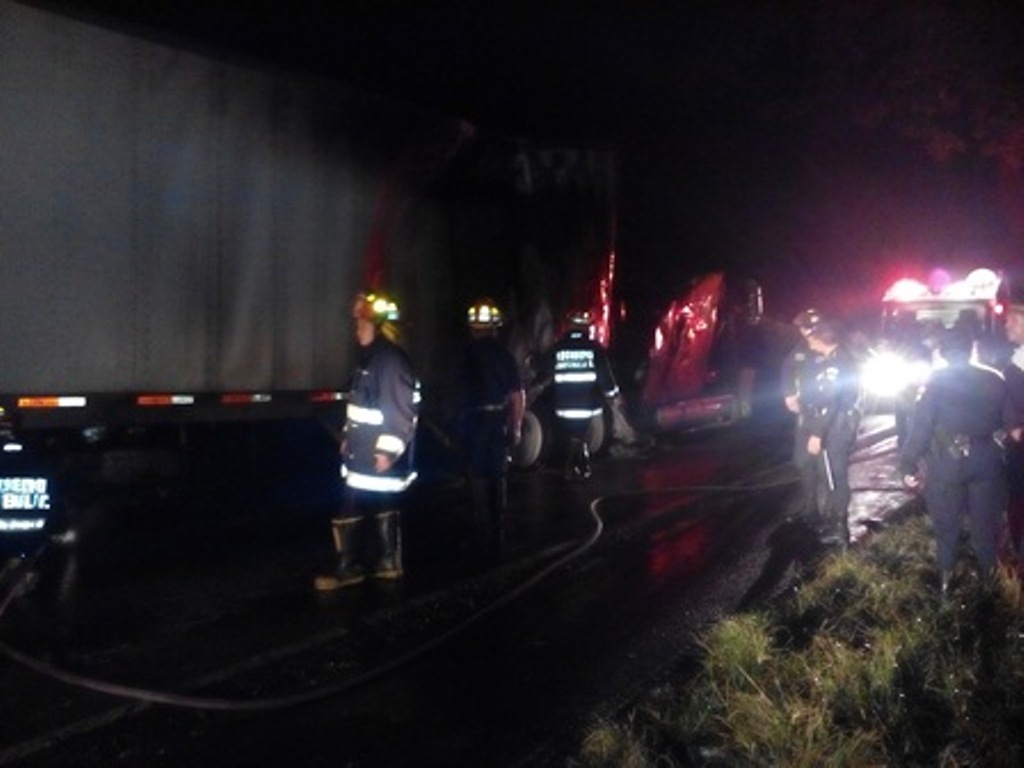 Lugar donde ocurrió la tragedia vial en Mazatenango, Suchitepéquez. (Foto Prensa Libre: Melvin Popá).