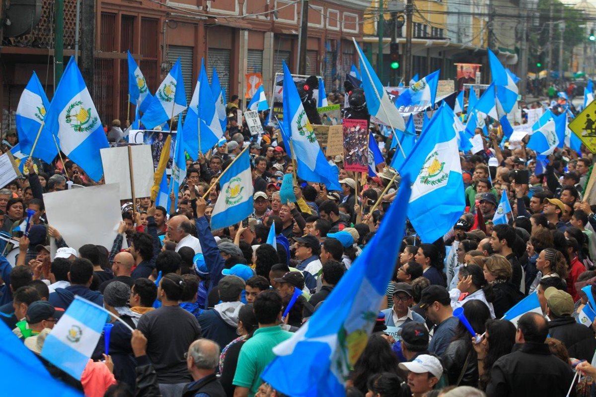 El símbolo patrio ha sido protagonista de las protestas populares.