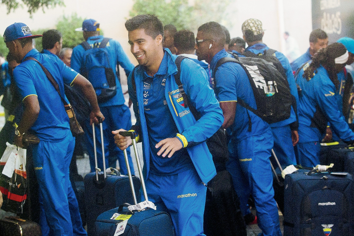 La selección de Ecuador se prepara para enfrentar el debut contra Chile. (Foto Prensa Libre: AFP))