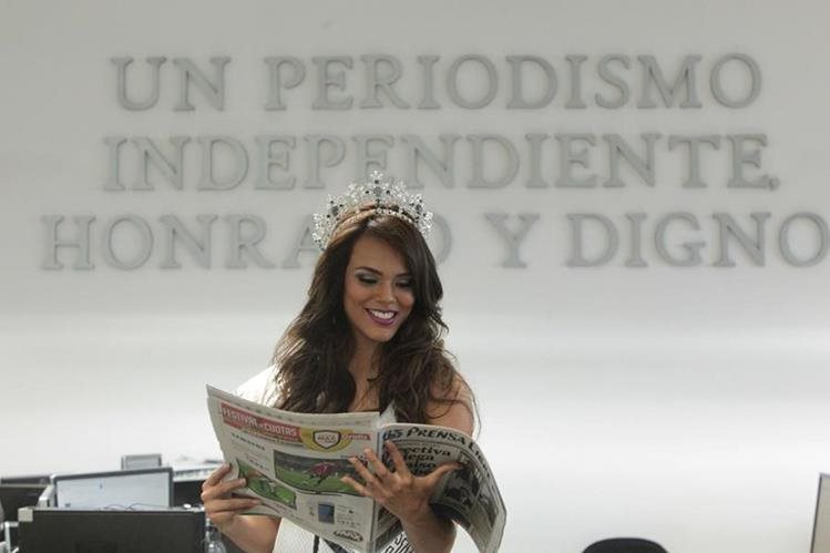 Virginia Argueta, Miss Universo Guatemala 2016, visitó Prensa Libre. (Foto Prensa Libre: Ángel Elías)