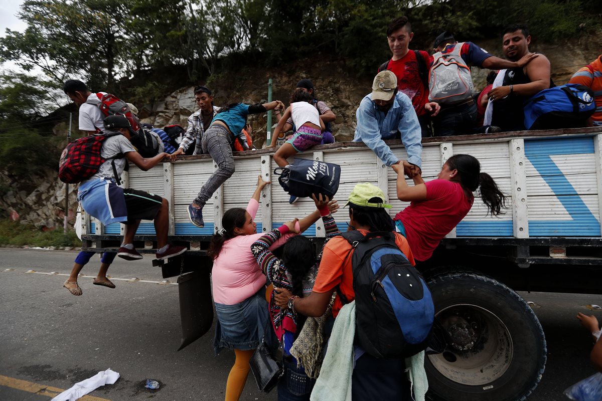 Honduras advierte del riesgo que corren los migrantes durante la travesía a EE. UU. (Foto Prensa Libre: EFE)