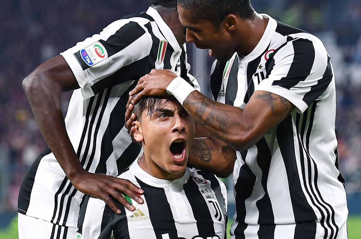 Paulo Dybala sigue con su racha goleadora, nuevamente marca un doblete que hace brillar a la Juve. (Foto Prensa Libre: EFE)