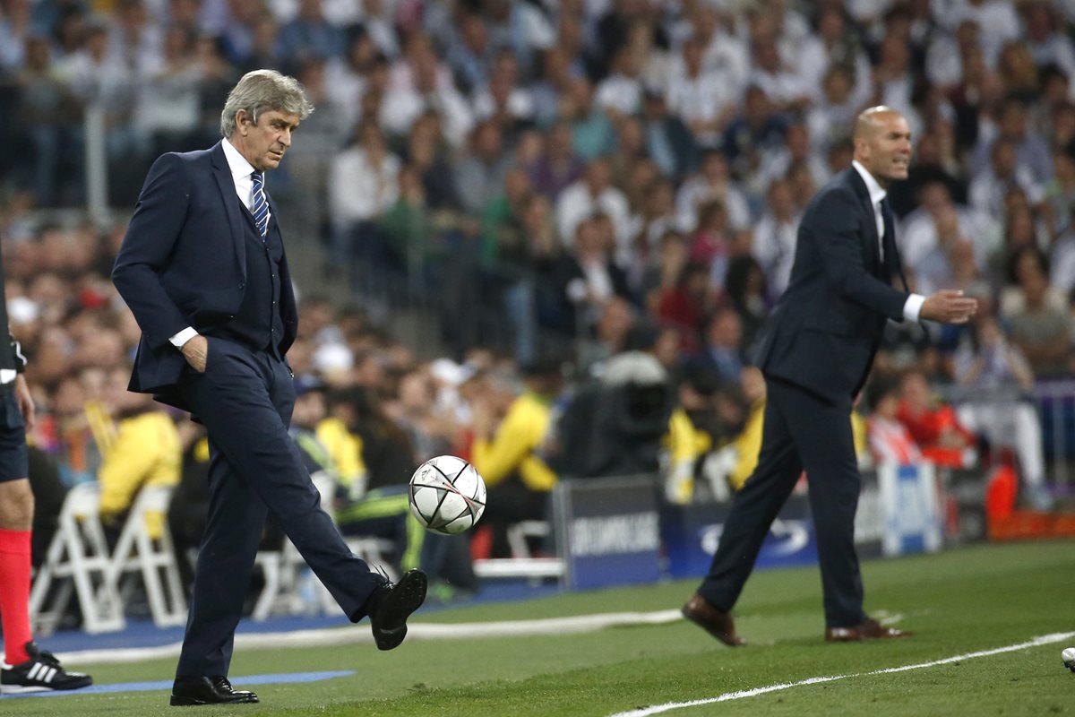 Manuel Pellegrini fue eliminado diez años después otra vez en una semifinal de la Champions. (Foto Prensa Libre: EFE)