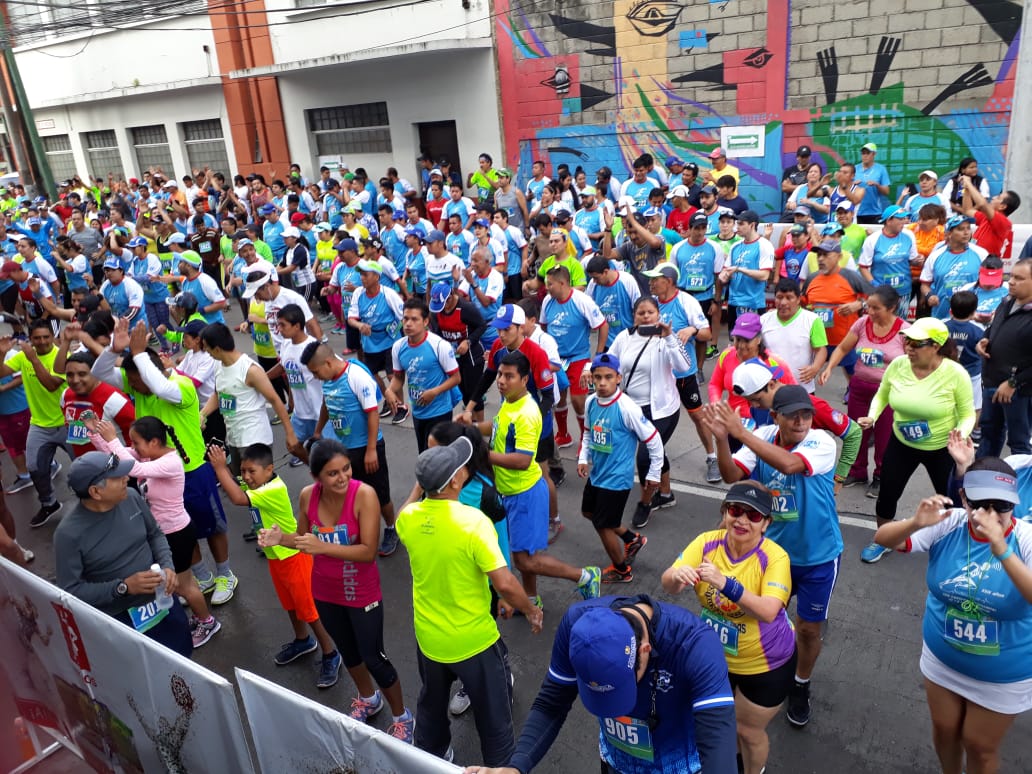Lo recaudado en la carrera se destinará a los programas del Comité Pro Ciegos y Sordos de Guatemala. (Foto Prensa Libre: Cortesía/Comité Pro Ciegos y Sordos de Guatemala)