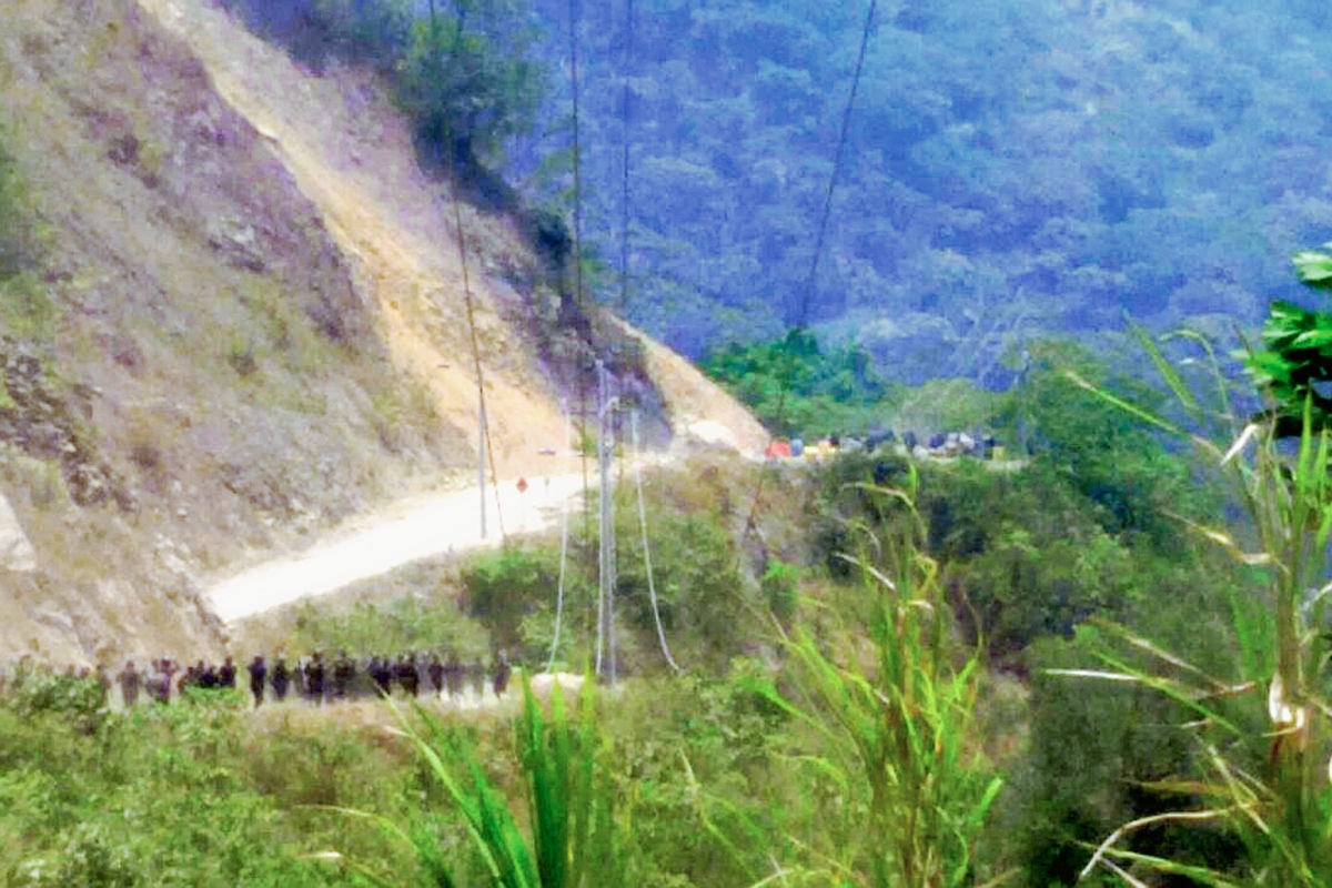 Lugar donde ocurrió el enfrentamiento entre pobladores y agentes de la PNC, en Chajul. (Foto Prensa Libre: Óscar Figueroa)