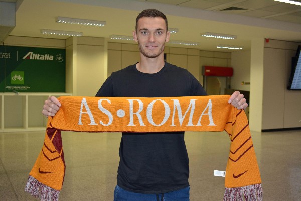 Thomas Vermaelen jugará esta temporada con la AS Roma y deja al Barcelona. (Foto Prensa Libre: EFE)