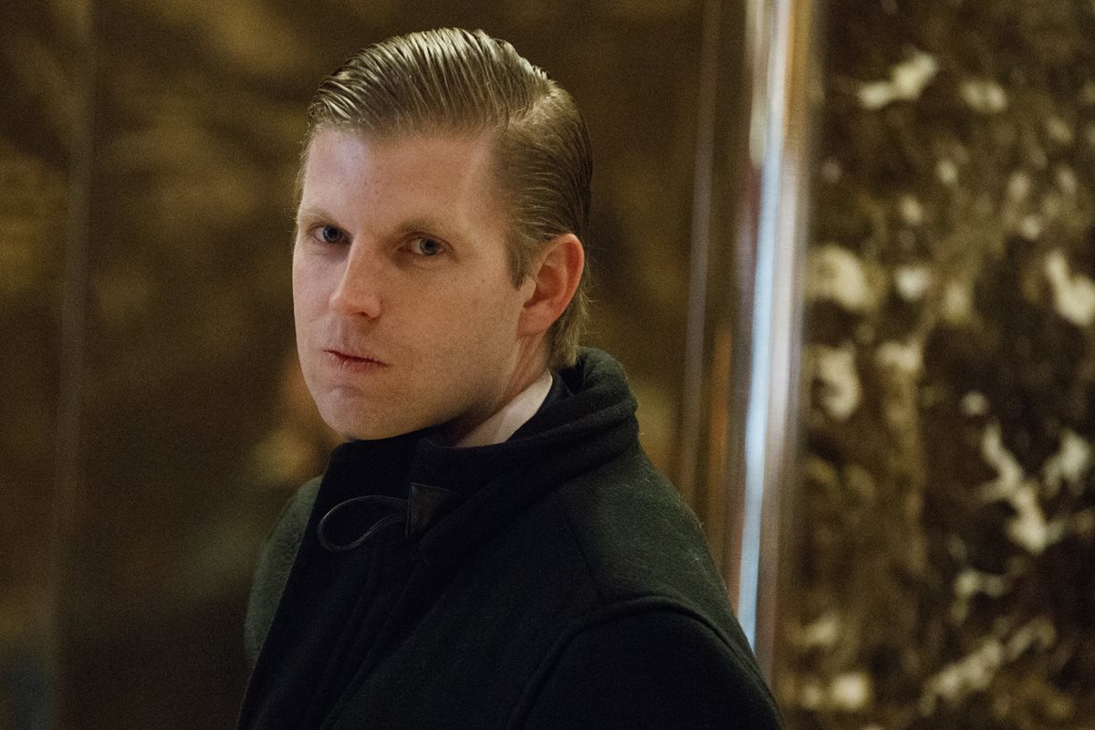 Eric Trump está en la mira por desvío de fondos. (Foto Prensa Libre: AP)