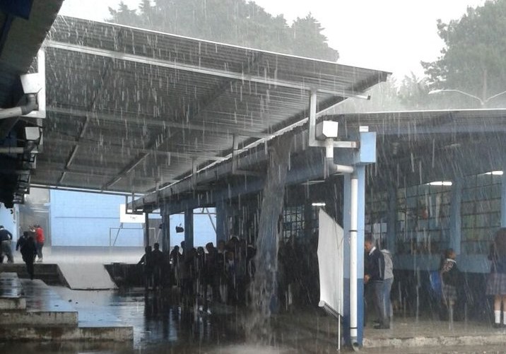 Se espera lluvia y fuerte viento particularmente en horas de la tarde. (Foto Prensa Libre: Cruz Roja)