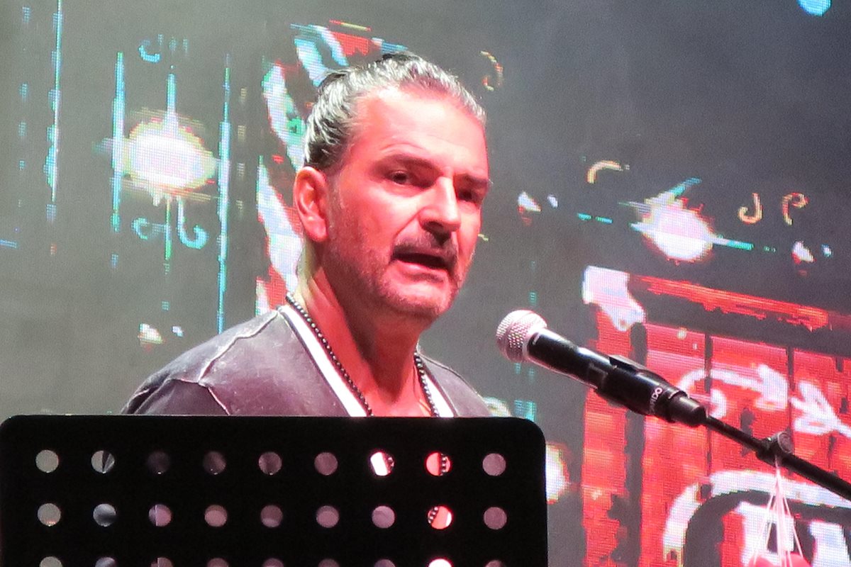 Ricardo Arjona se mantiene activo con el desarrollo de la gira Circo Soledad, que le llevó a República Dominicana (Foto Prensa Libre: EFE).