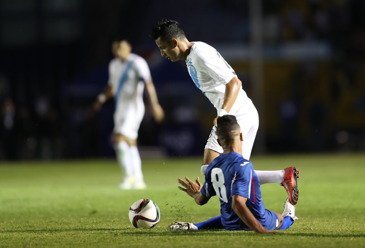 Guatemala logró evadir el juego fuerte de los cubanos. (Foto Prensa Libre: Francisco Sánchez).