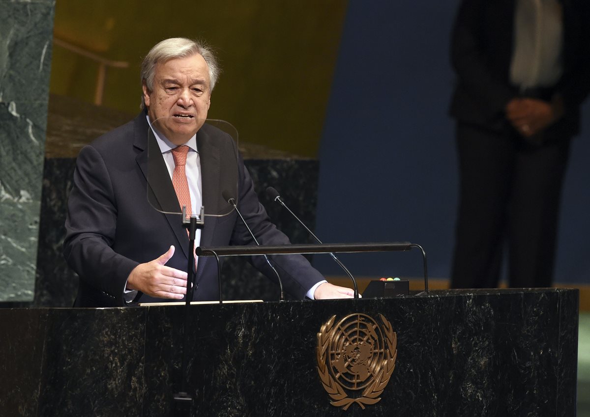 António Guterres, secretario de ONU, se dirige a los miembros de la asamblea. (Foto Prensa Libre: AFP)