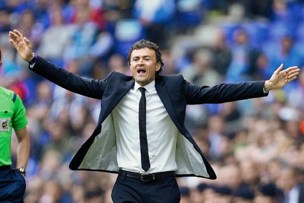 El entrenador del FC Barcelona Luis Enrique afrontará cada uno de los juegos que le quedan con compromiso y seriedad. (Foto Prensa Libre: EFE).