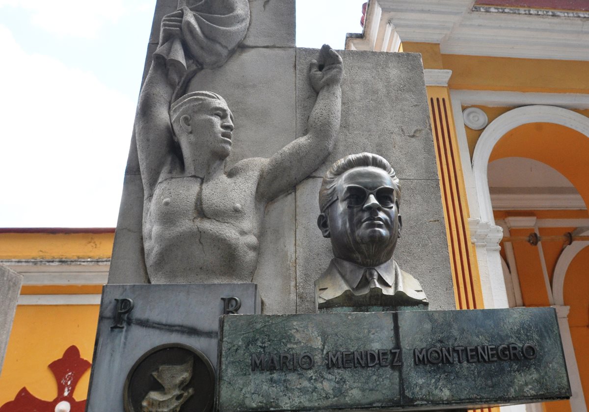 Mario Méndez Montenegro, secretario general y fundador del Partido Revolucionario (PR)