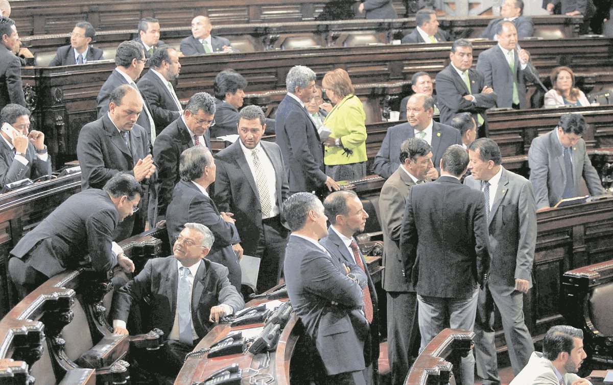 El pleno del Congreso discutirá las reformas constitucionales, en sesión exclusiva, el 28 de noviembre. (Foto Prensa Libre: HemerotecaPL)