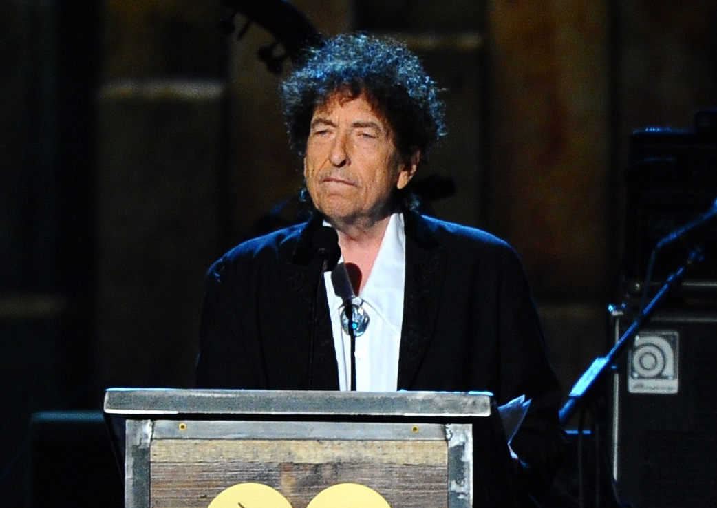 Bob Dylan no acudirá a recibir el Premio Nobel de Literatura. (Foto Prensa Libre: AP)