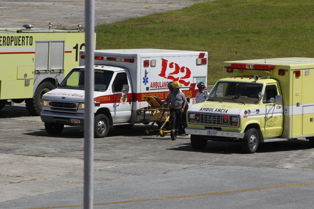 Varios cuerpos de socorro participan en la simulación de secuestro aéreo.