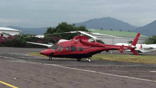 Manuel Baldizón hizo uso del transporte aéreo en la campaña 2015. (Foto Prensa Libre: Cortesía)